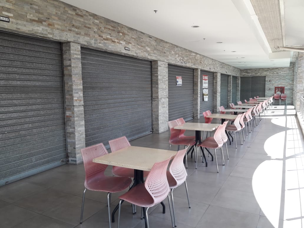 local comercial concepto la viña